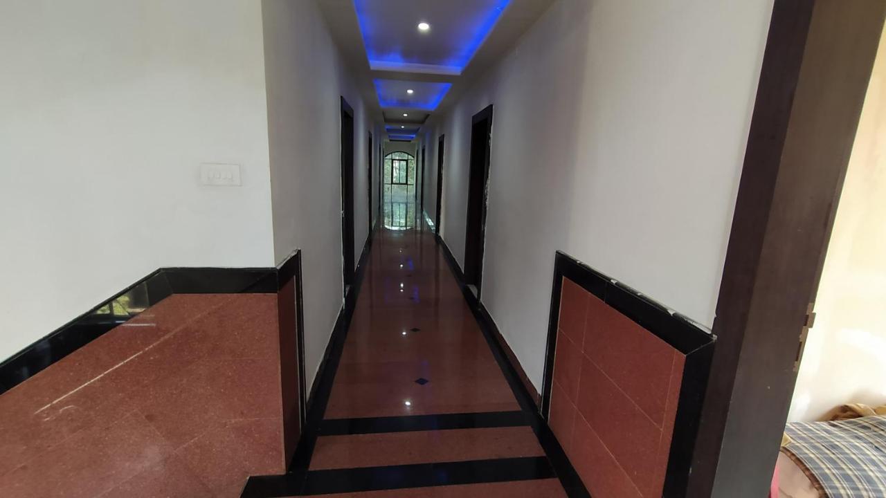 City Palace Hotel होटल सिटी पैलेस Nashik Exterior foto