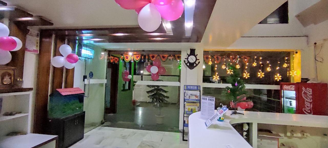 City Palace Hotel होटल सिटी पैलेस Nashik Exterior foto